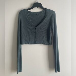 Wild Fable steel blue long sleeve button up crop top size Large shirt